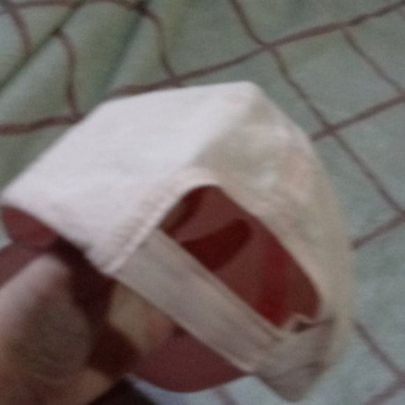 Pink hat - Picture 2 of 2